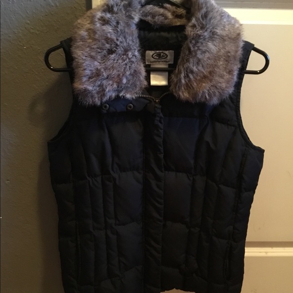 Athletic Works Jackets & Blazers - Black down vest with fur collar💗